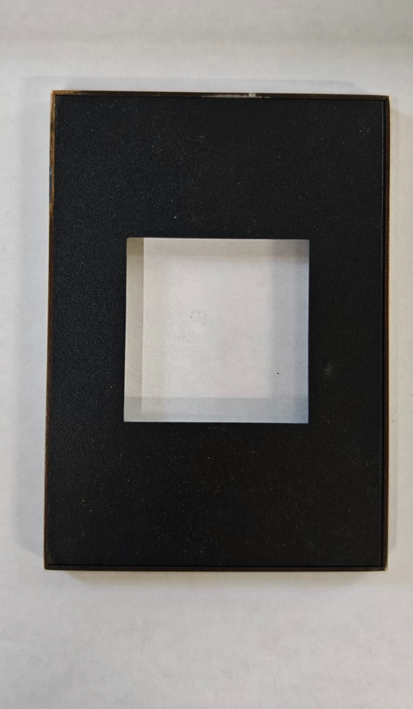 PLACA PARA CONTACTO AMERICANA -  PLACA TEXTURED BLACK / MARCO BRONZE ANTIQUE