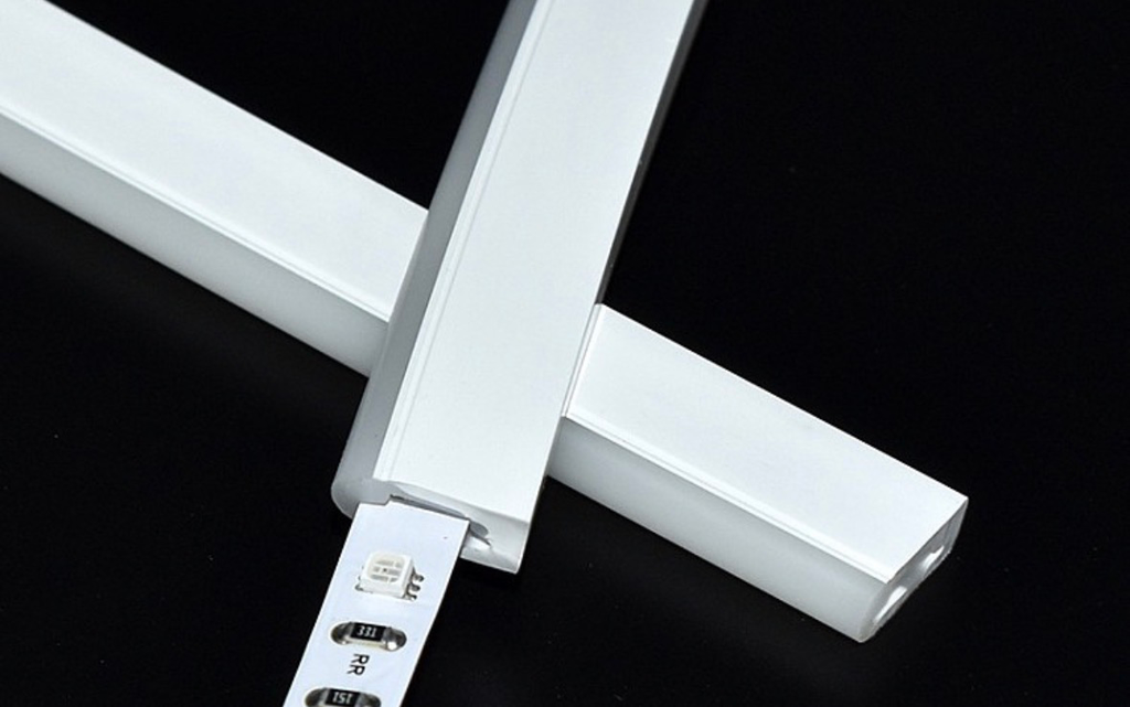 PERFIL FLEXIBLE PARA TIRA DE LED CONTRA AGUA