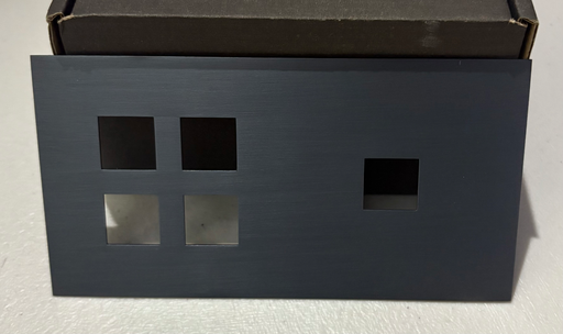 [EXTRA-02313] COVERPLATE DE 4 ESPACIOS + 1 ESPACIO GUNPOWDER BLACK